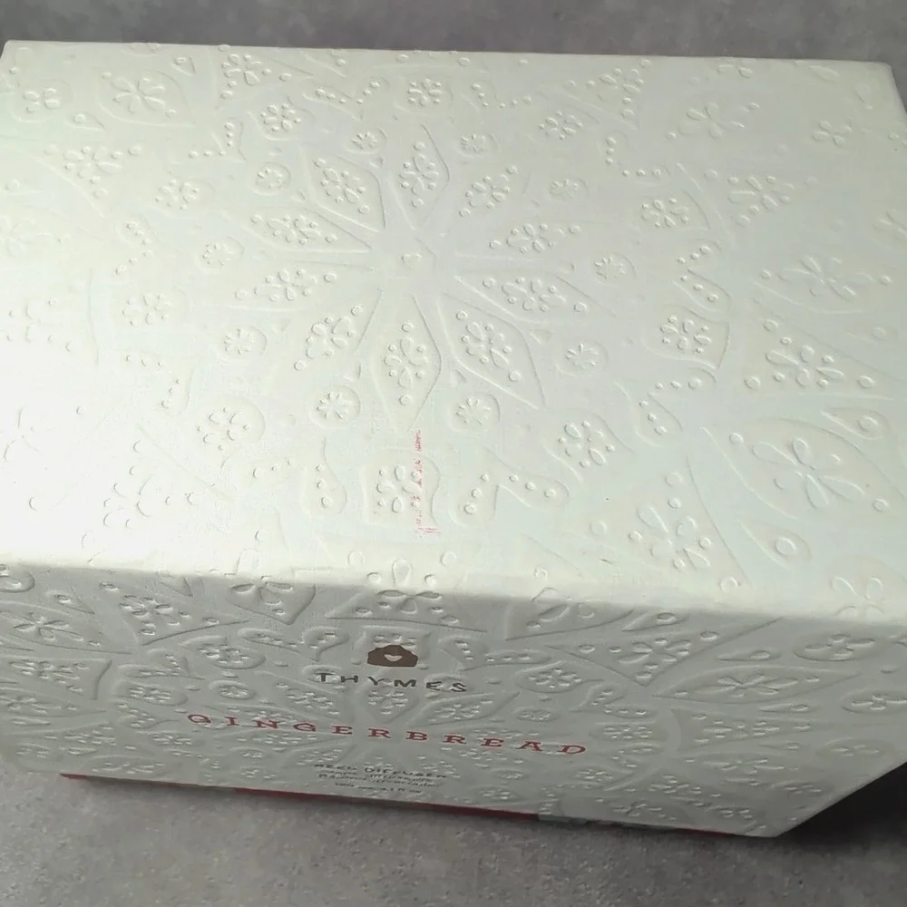 Thymes Gingerbread Reed Oil Diffuser 4.1 Oz Retired Fragrance Scent‎ Holiday NIB